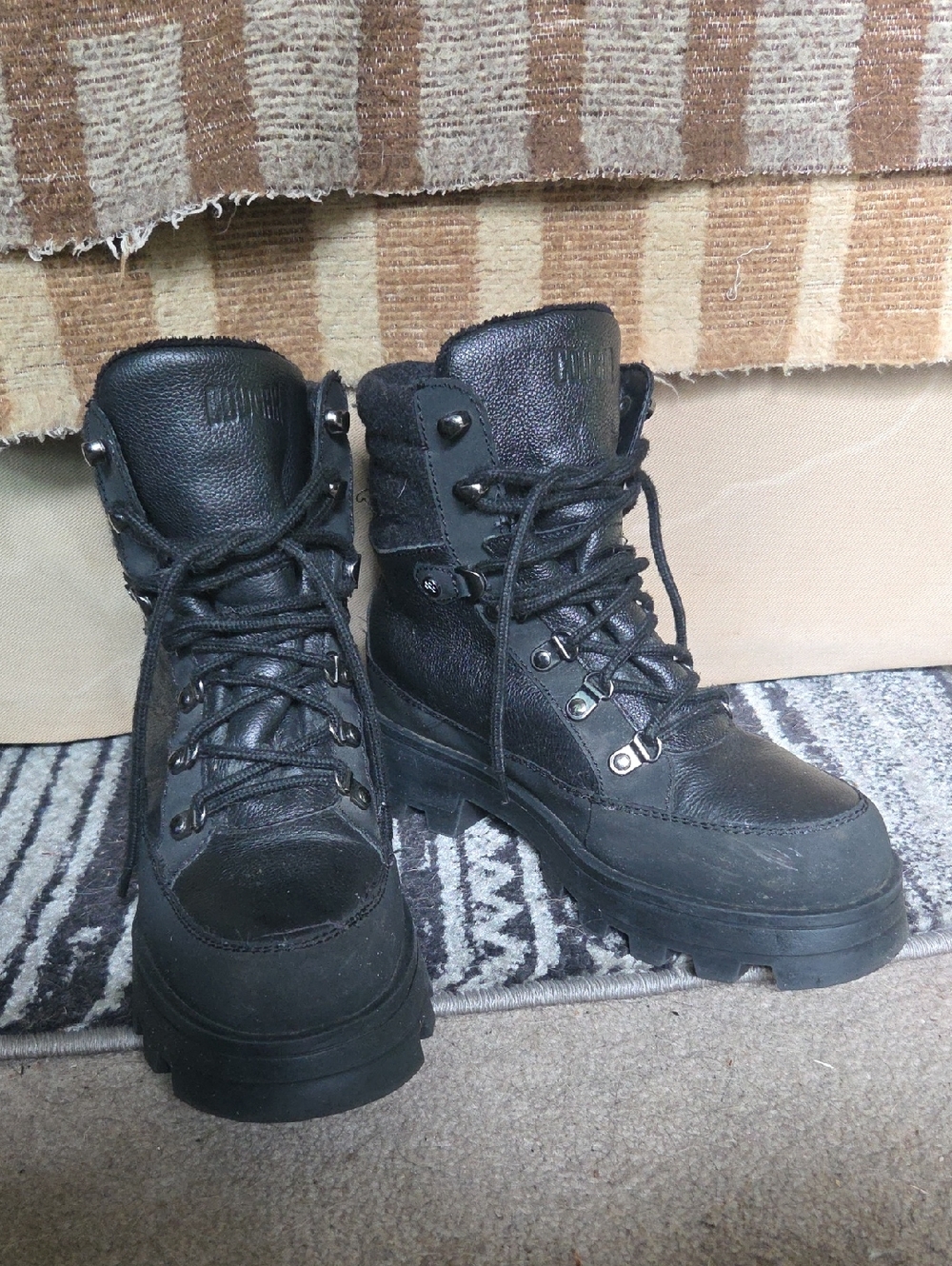 Cougar Suma Boots - Size 8